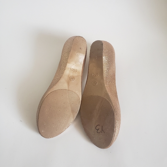 CHIC BY LADY COUTURE Gold Open Toe Flats Size 9 - Picture 7 of 7
